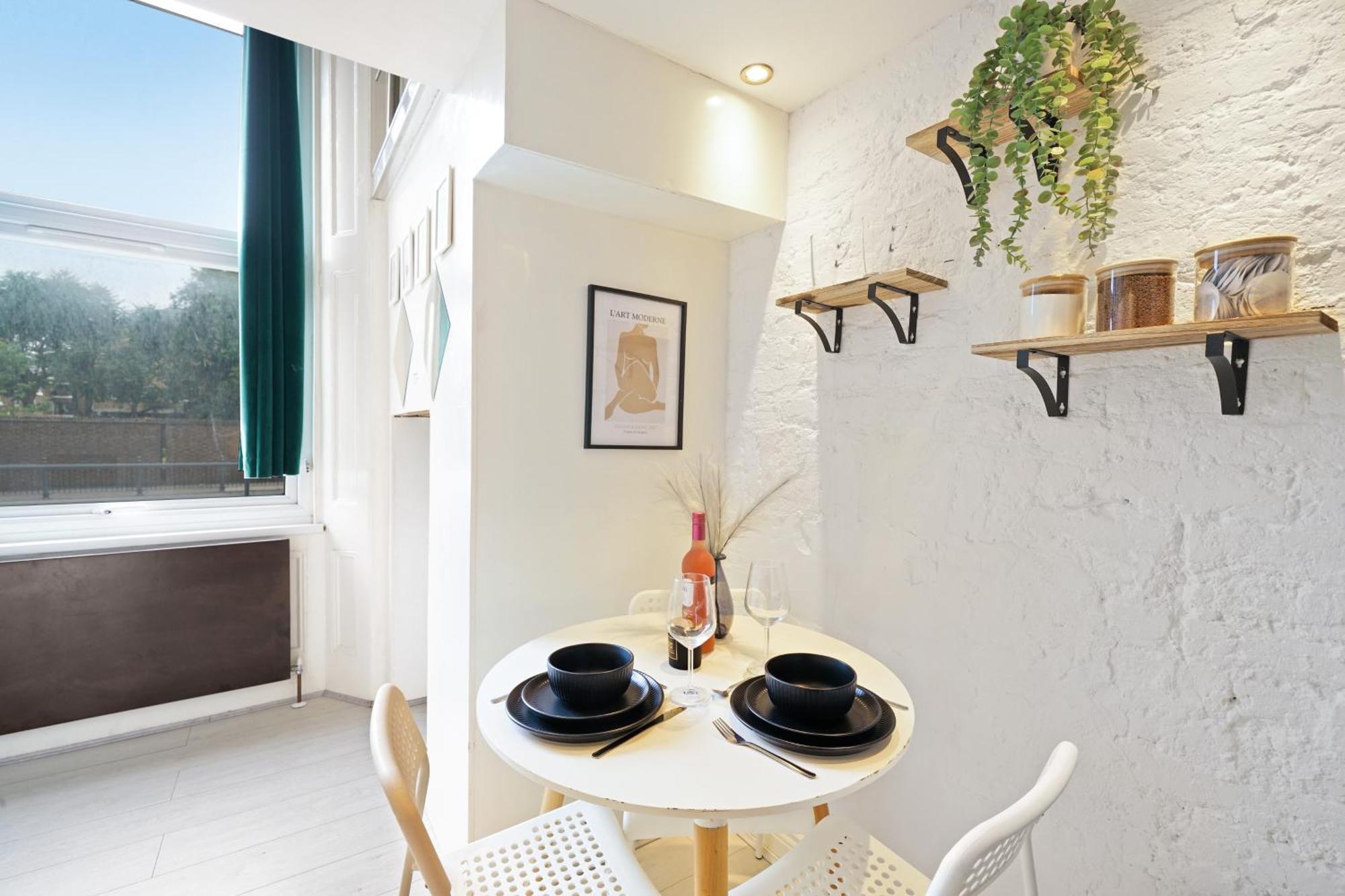 Cozy Split-Level Studio By Livestay Short Lets & Serviced Accommodation London Eksteriør billede